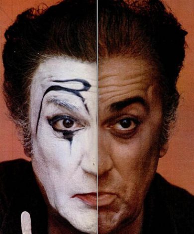 Federico-Fellini-truccato-da-clown